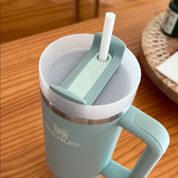 Stanley Teal Insulated Water Bottle with Handle - Picture 5 of 7